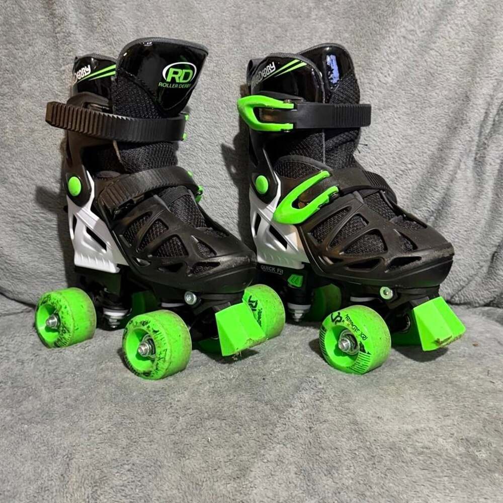 Roller Derby Quick Fit Adjustable Quad Roller Skates Size 12-2 Black Green